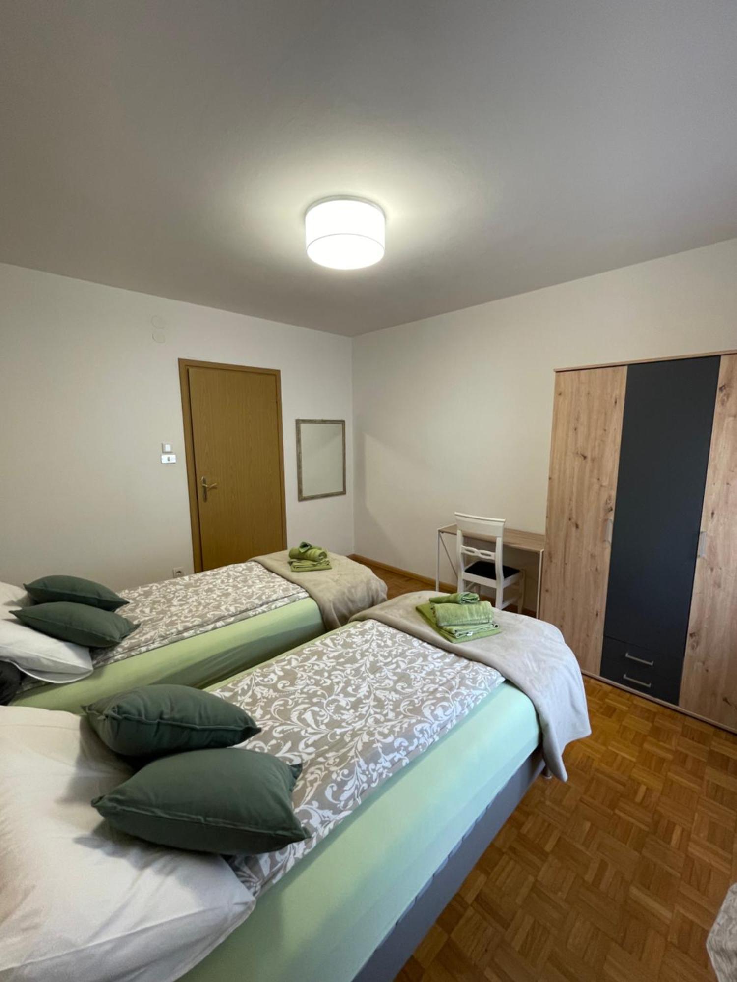 Casa Adriana Apartment เบรสซาโนเน ภายนอก รูปภาพ